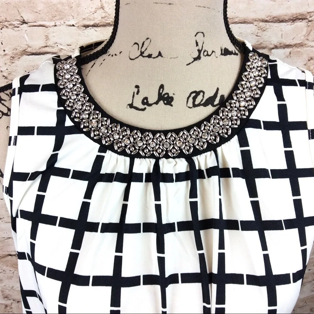 New Perseption Concepts Embellished Sleeveless Top - Picture 2 of 6